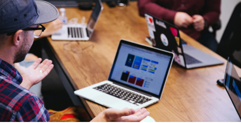 Cloud migration challenges visualized with futuristic data server and glowing cloud